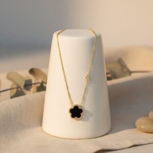 Premium Anti-Tarnish Onyx-Style Clover Necklace