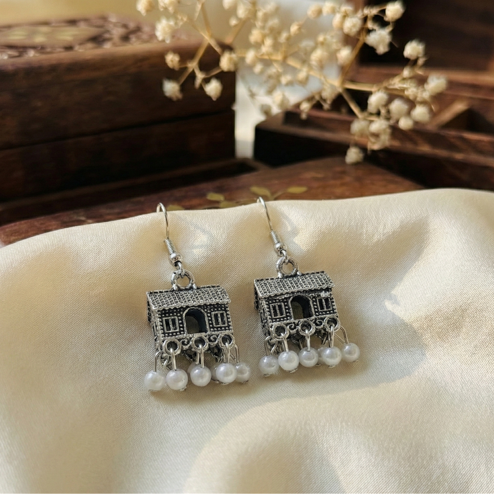 Antique Palki Design Earrings - Image 3